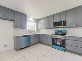 7543 Wilmerdean Street, Houston TX 77061