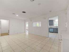 7543 Wilmerdean Street, Houston TX 77061