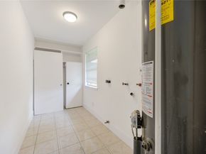 7543 Wilmerdean Street, Houston TX 77061