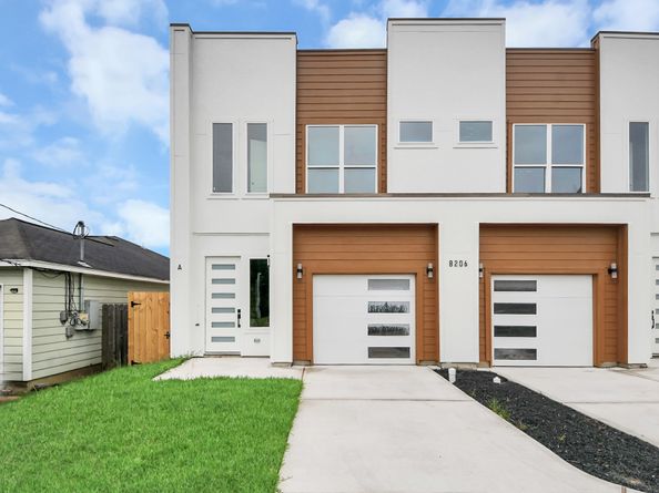 8206 Colonial Lane, Houston TX 77051