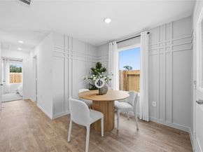 6011 Pineapple Street, Houston TX 77048