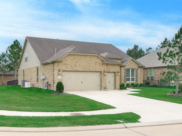 230 Connemara Drive, The Woodlands TX 77382