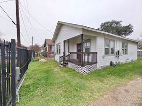 1217 Campbell Street, Houston TX 77009