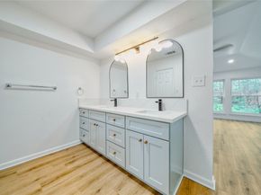 7914 Oakington Drive, Houston TX 77071