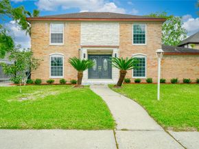 7914 Oakington Drive, Houston TX 77071