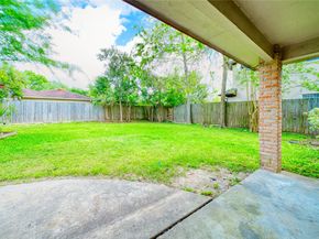 7914 Oakington Drive, Houston TX 77071