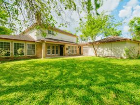 7914 Oakington Drive, Houston TX 77071