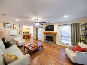 10 Featherfall Place, The Woodlands TX 77381