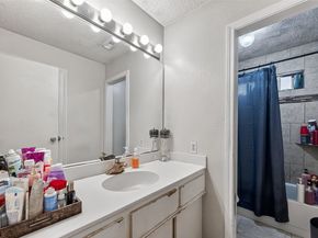 12811 Hidden Castle Drive, Houston TX 77015