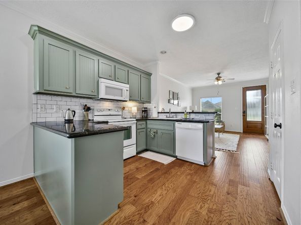 12718 Pine Woods Street, Tomball TX 77375
