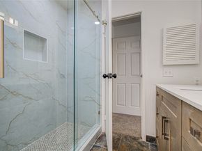 15309 Kingfield Drive 9, Houston TX 77084