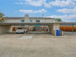15309 Kingfield Drive 9, Houston TX 77084