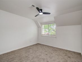 15309 Kingfield Drive 9, Houston TX 77084