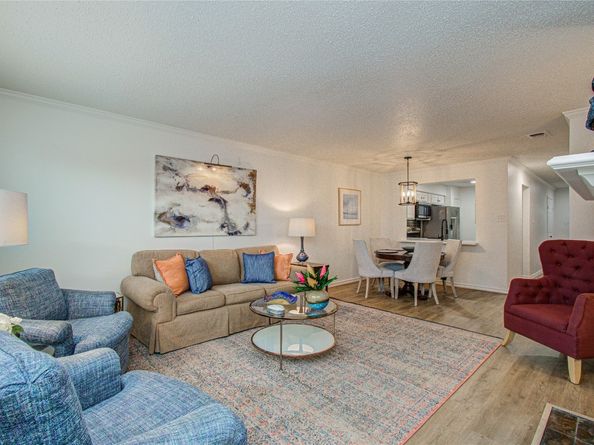 15309 Kingfield Drive 9, Houston TX 77084