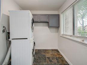 15309 Kingfield Drive 9, Houston TX 77084