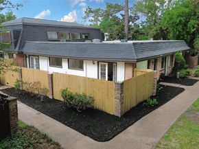 12054 Mighty Oak Drive A, Houston TX 77066