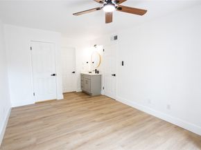 12054 Mighty Oak Drive A, Houston TX 77066