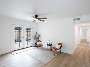 12054 Mighty Oak Drive A, Houston TX 77066