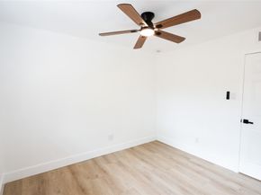12054 Mighty Oak Drive A, Houston TX 77066