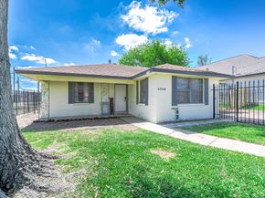 4356 Phlox Street, Houston TX 77051