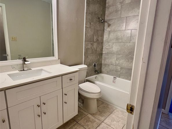 12027 Kleinmeadow Drive Drive, Houston TX 77066