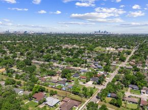 5874 Beldart Street, Houston TX 77033