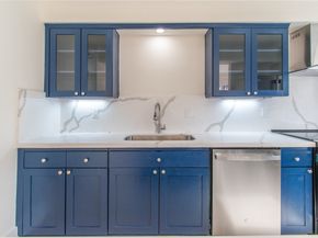 5805 Valley Forge Drive 96, Houston TX 77057