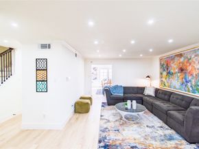 5805 Valley Forge Drive 96, Houston TX 77057