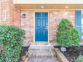 5805 Valley Forge Drive 96, Houston TX 77057