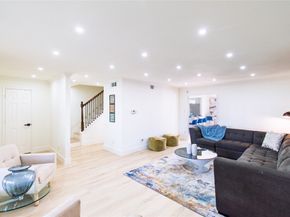 5805 Valley Forge Drive 96, Houston TX 77057