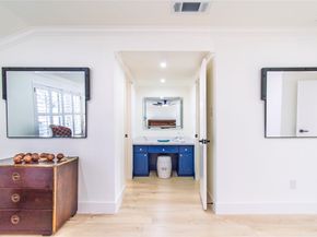 5805 Valley Forge Drive 96, Houston TX 77057