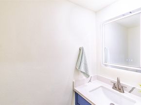 5805 Valley Forge Drive 96, Houston TX 77057