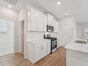 5727 Adamite Way, Houston TX 77048