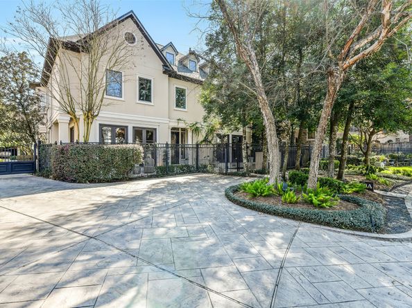 30 Hackberry Lane A, Houston TX 77027