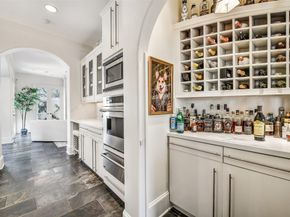 30 Hackberry Lane A, Houston TX 77027