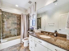 30 Hackberry Lane A, Houston TX 77027