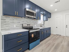 2817 Winbern Street, Houston TX 77004