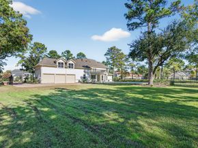 11 Gleannloch Estates Drive, Spring TX 77379