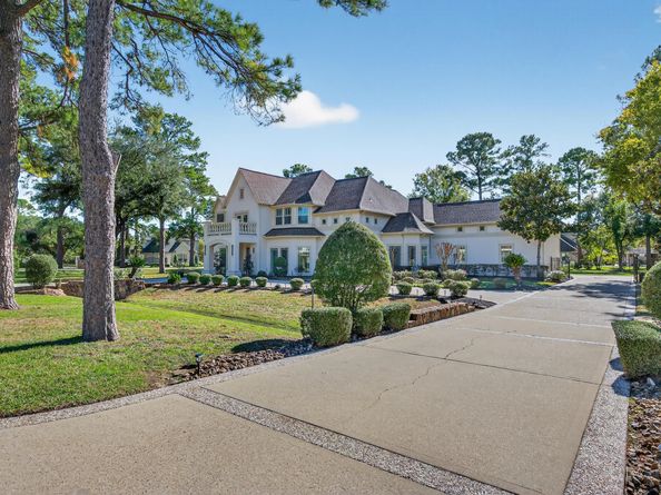 11 Gleannloch Estates Drive, Spring TX 77379