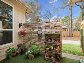 167 E Northcastle Circle, Conroe TX 77384