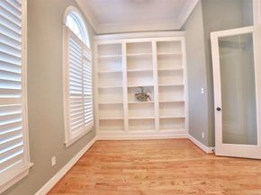 6335 E Mystic Meadow, Houston TX 77021