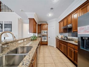 2011 Spring Cedar Lane, Houston TX 77077