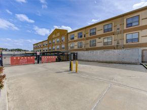 6655 W Sam Houston Parkway S 1K, Houston TX 77072