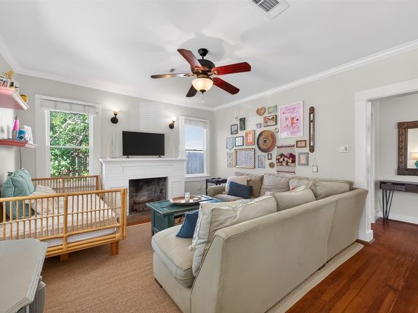 701 Highland Street, Houston TX 77009