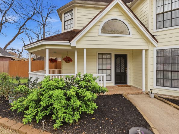 1627 N Hearthside Drive, Richmond TX 77406