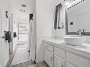 1627 N Hearthside Drive, Richmond TX 77406