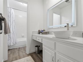 1627 N Hearthside Drive, Richmond TX 77406