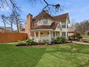 1627 N Hearthside Drive, Richmond TX 77406
