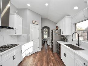 6115 Pine Lakes Drive, Katy TX 77493