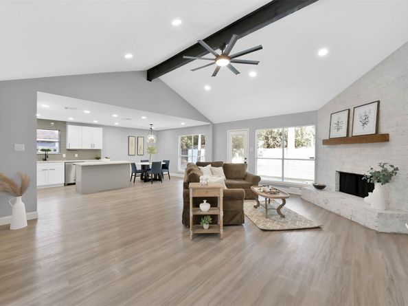 146 W Woodstock Circle Drive, Spring TX 77381